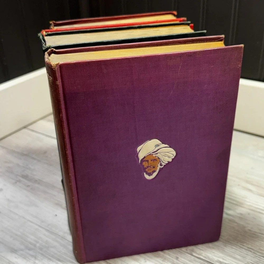 Lot of 4‎ Decorative Book Stack - Staging, Shabby Chic